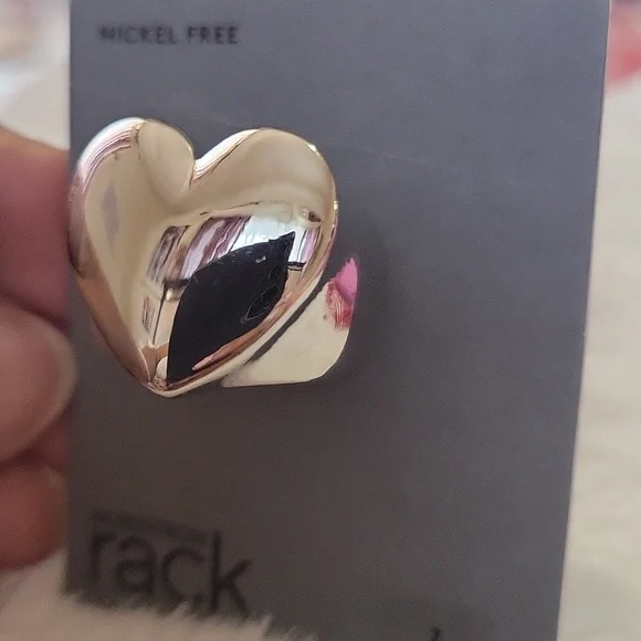 Ring - Picture 5 of 5